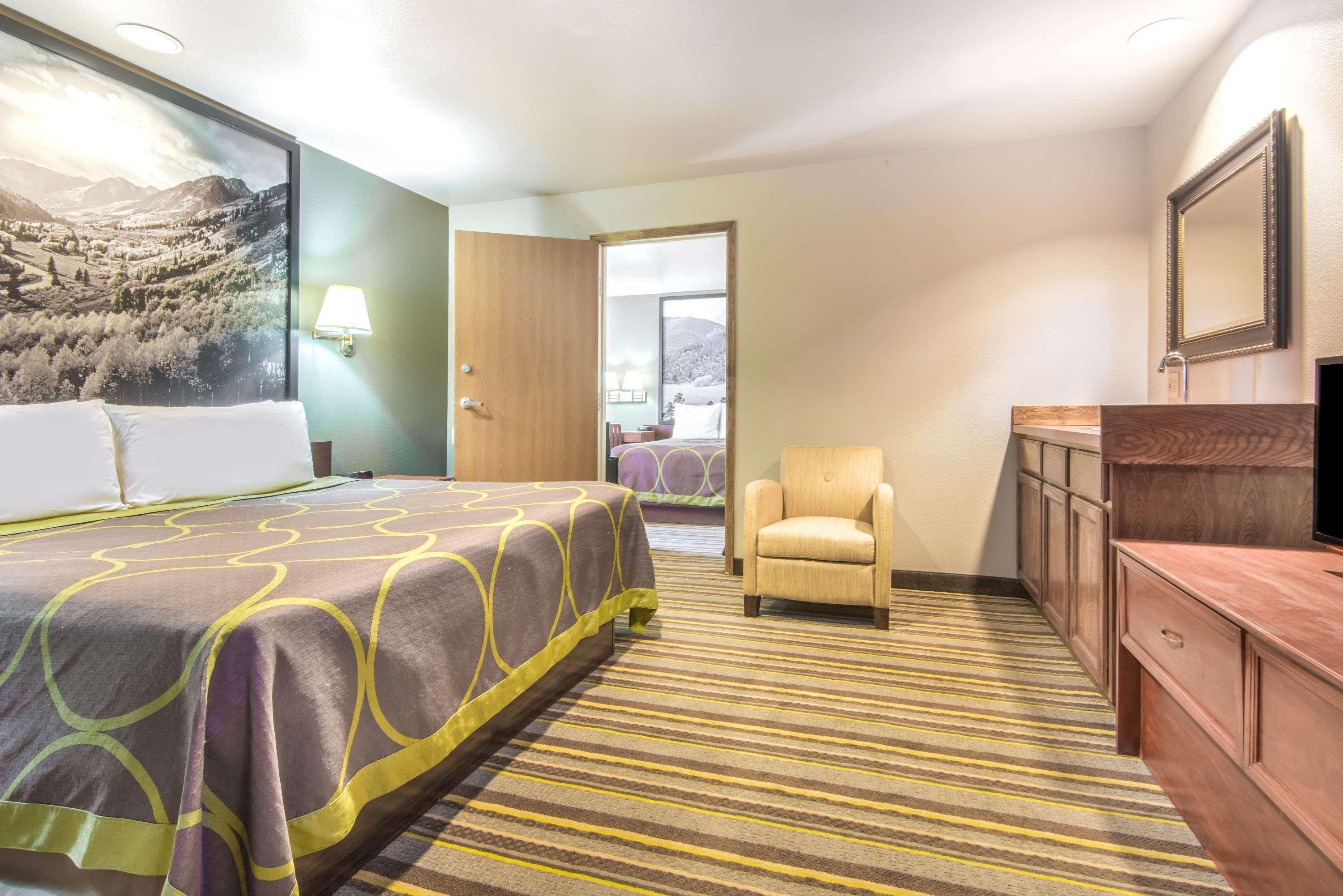 Hotel Super 8 By Wyndham Buena Vista Extérieur photo