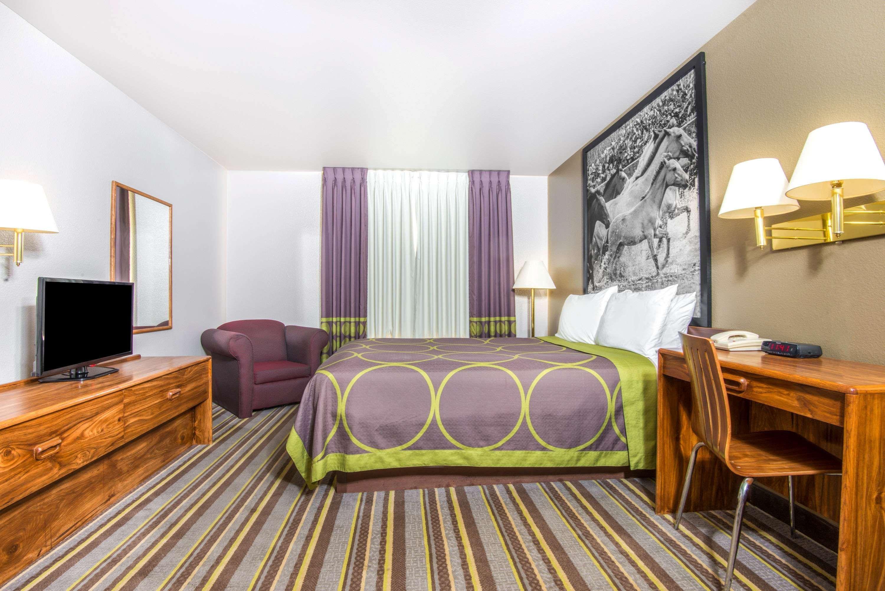 Hotel Super 8 By Wyndham Buena Vista Extérieur photo